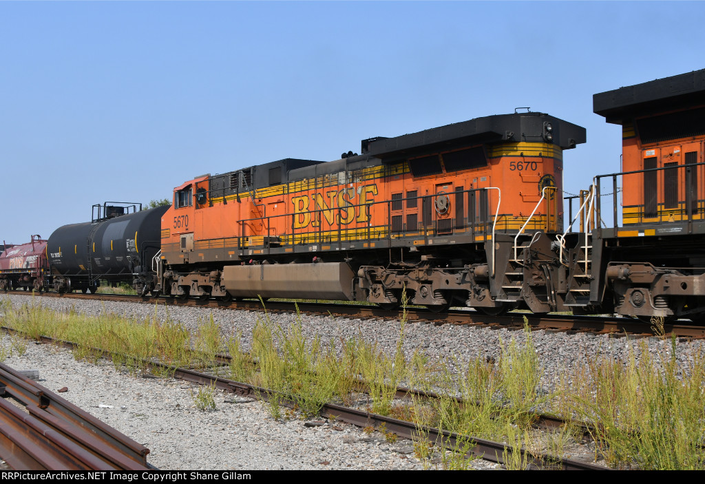 BNSF 5670 Roster